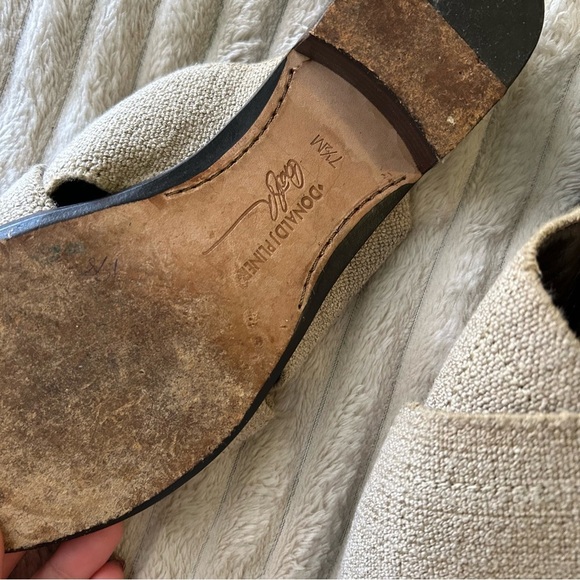 Donald J. Pliner sandals - Picture 3 of 7